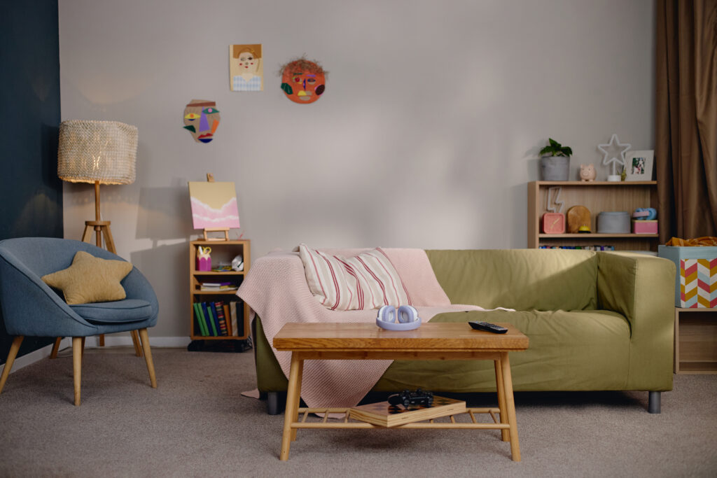 4 Myths About Renting a Carpet Cleaner vs Hiring a Professional